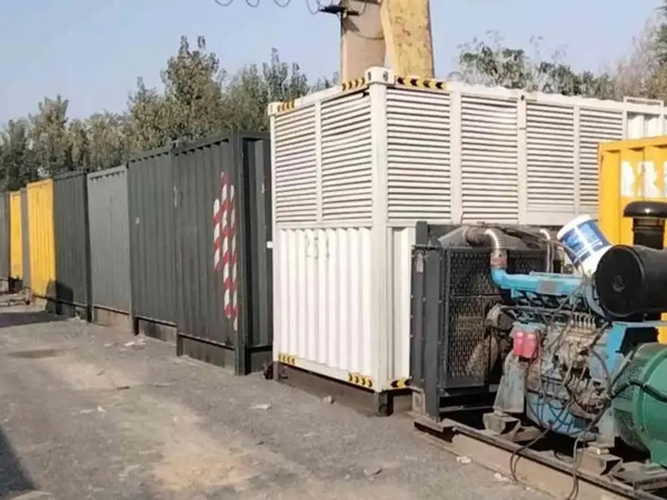 盖州200KW柴油发电机机组每小时油耗是多少?